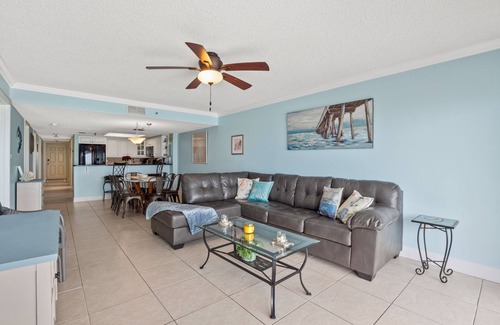 Madeira Beach Condo | Amazing Beach Front w/Gulf & Ocean Views~Las Brisas 506
