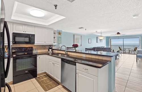 Madeira Beach Condo | Amazing Beach Front w/Gulf & Ocean Views~Las Brisas 506