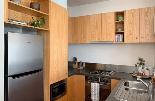 Saint Kilda South Apartment | Amazing Beachfront & City Views 2 bed 2 bathroom
