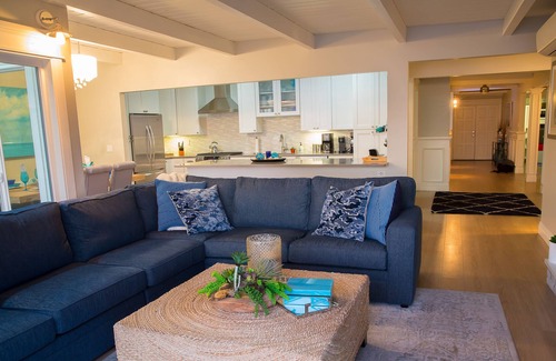 Leucadia House | Amazing Beachfront Home; Oceanfront in Encinitas, CA w/ lots of Outdoor Space