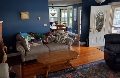 Pocasset House | Amazing Beachfront property where you can kick back and just unwind.