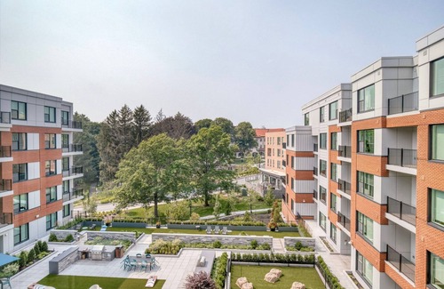 St. Elizabeth's Apartment | Amazing Brighton 2BR w/W/D and Gym, nr Green Line, by Blueground
