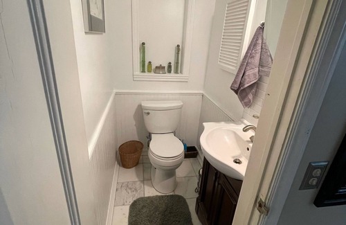Rochester House | Amazing Brighton location! King Bed! Close to U of R.