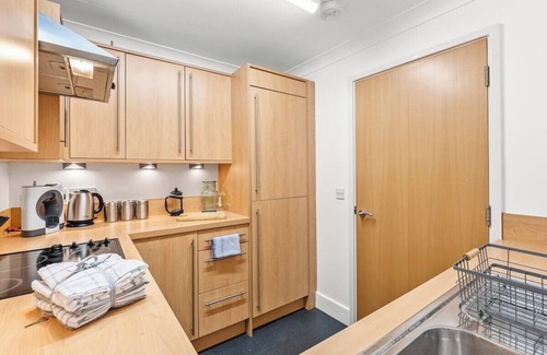 Cambridge House | Amazing Cambridge Abode - Parking