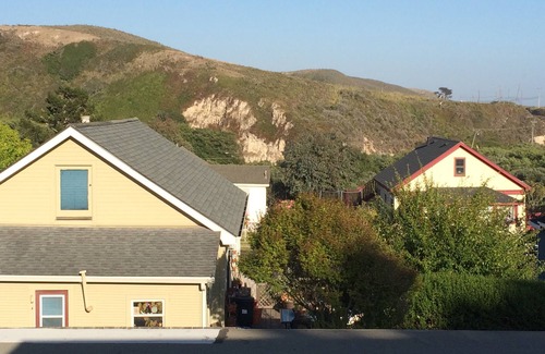 Davenport House | Amazing Coastal Beach House! Located 9 Miles North of Santa Cruz, Walk to Beach!