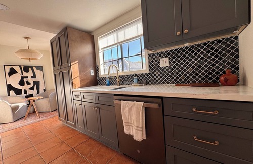 Alhambra Condo | Amazing Condo In Downtown Alhambra, 20 minutes to DTLA, 10 minutes to Pasadena