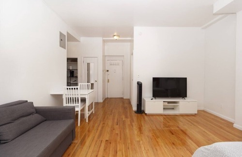 Upper East Side Apartment | Amazing & Cute Studio on the heart of the Upper East Side NYC