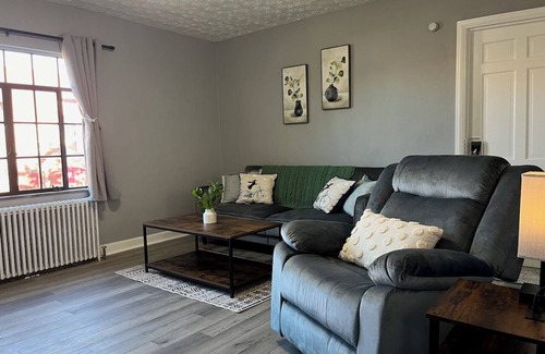 Mount Vernon Apartment | Amazing Downtown Location! Quiet & Spacious! #C