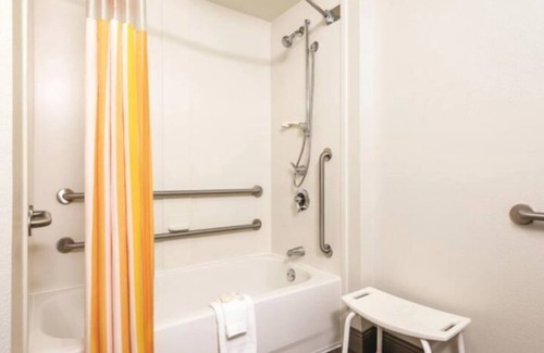 North Garrett Road House | Amazing Durham Destination!Relax,Recharge,Rejoice1