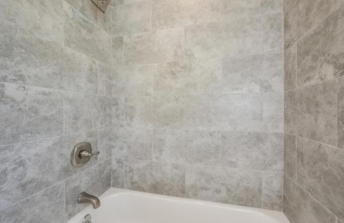 Maple Hill House | Amazing Entire Townhouse Sleeps 20 Group Favorite