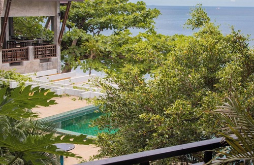 Ko Pha-ngan House | Amazing freshly designed beachfront sunset ocean view bungalow.n