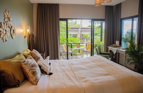 Ko Pha-ngan House | Amazing freshly designed beachfront sunset ocean view bungalow.n