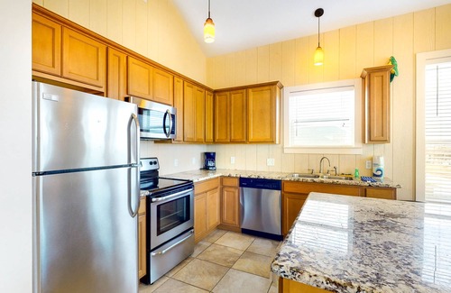 Crystal Beach House | Amazing | Gulf Views | Steps to Beach | Family Fun