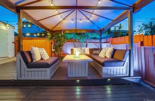 Central San Pedro House | Amazing Harbor VIews, 3BR /2Ba Spanish Style, Minutes to Beach and Cruise Ports!