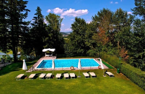 Guzman Villa | Amazing Holiday Villa Very Close To Nature