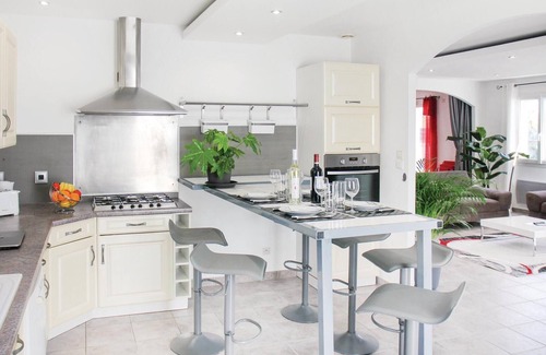 Salon-de-Provence House | Amazing home in Salon de Provence