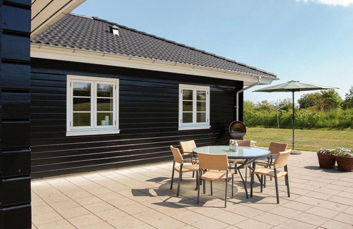 Egsmark Strand House | Amazing home in Ebeltoft with WiFi