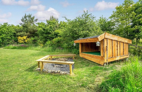 Lyngsbæk Strand House | Amazing home in Ebeltoft with sauna