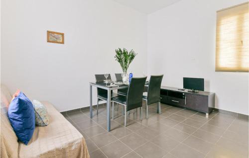 El Coronil House | Amazing Home In El Coronil With Wifi