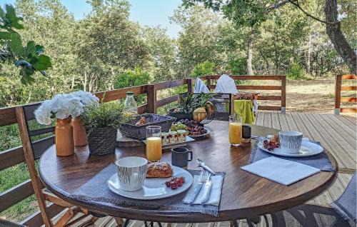 La Garde-Freinet House | Amazing Home In La Garde-Freinet