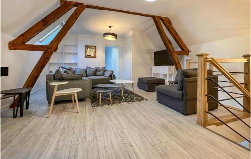 Selles-sur-Cher House | Amazing Home In La Vernelle