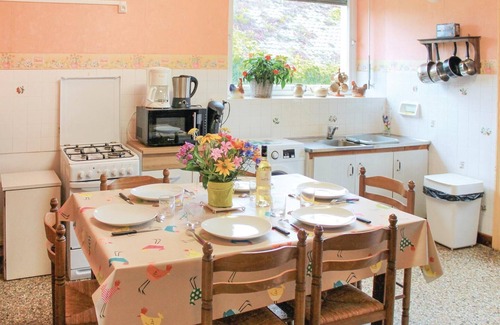 Morlaix House | Amazing home in Morlaix with WiFi