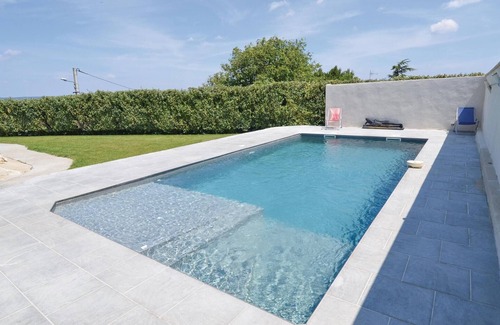 Sernhac House | Amazing home in Sernhac