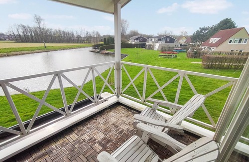 Vlagtwedde House | Amazing home in Vlagtwedde with WiFi