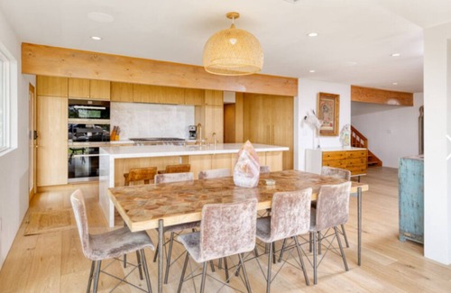 Eastern Malibu House | Amazing house in Malibu.