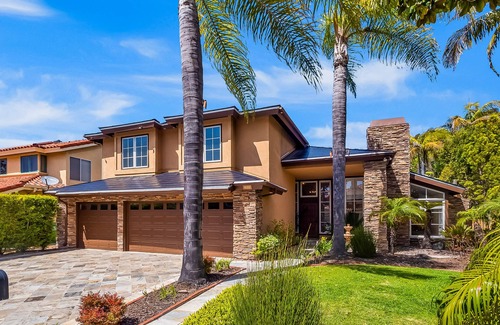 Carmel Valley House | Amazing house with pool, hot tub, landscaped patio, grill, AC, & kid's playhouse