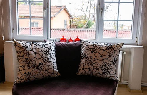 Bakırkoy Apartment | Amazing House with Sea View in Bakirkoy