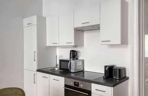Altlerchenfeld Apartment | Amazing Josefstadt 2BR w/Elevator, nr Shops & Dining, by Blueground
