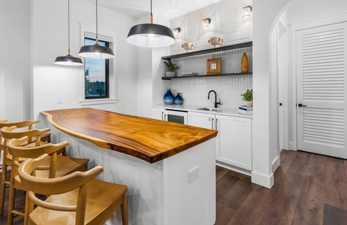 Siesta Key House | Amazing Lagoon Style Pool w/Spa/Slide-Volleyball Court-Bike to Beach/Village