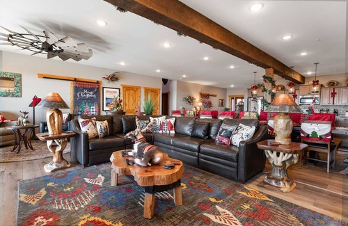 Indian Point House | Amazing Lake Views! Luxury Private Hot Tub-Indoor Pool-Pets -SDC 1 Mile-Sleep 23 | Vintage Canoe