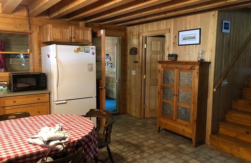 Franklin Cabin | Amazing lakefront house on 12+ acre private peninsula on quiet lake