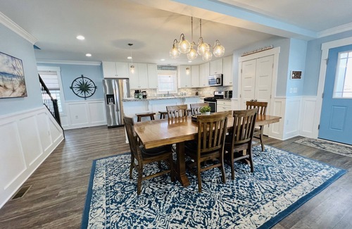 Lewes House | Amazing Lewes Location - Walk to Beach by Day, Town by Night! Full-size arcade!