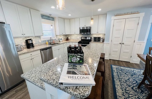 Lewes House | Amazing Lewes Location - Walk to Beach by Day, Town by Night! Full-size arcade!