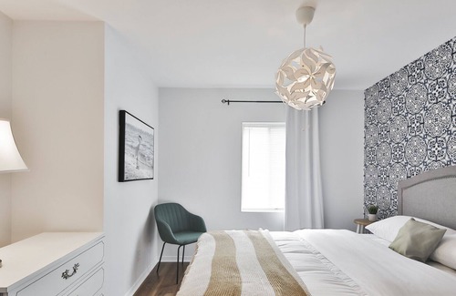Cote-Saint-Paul House | Amazing Location - Giant Patio - 8 bedrooms (4.9* airbnb)