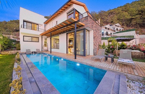 Faralya Villa | Amazing, Luxurious, Villa Bali Faralya By Luxury Group