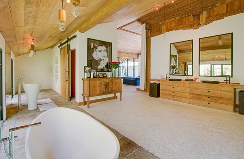 Banjar Semer Villa | Amazing Master Suite at Villa Clarisse Bali