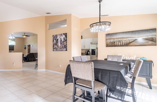 Palm City House | Amazing modern home with heated pool and jetted tub 86 all year round…