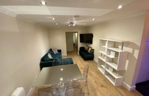 North Acton Apartment | Amazing Modern New Flat- London - Zone 2
