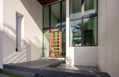 Nurmi Isles House | Amazing, modern, brand new villa on the water.