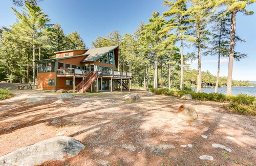 Moultonborough House | Amazing Moultonborough retreat sleeps 14 and accommodates a 24 foot boat