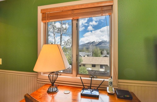Flagstaff House | Amazing Mountain Views - Flagstaff Peakview spacious with AC