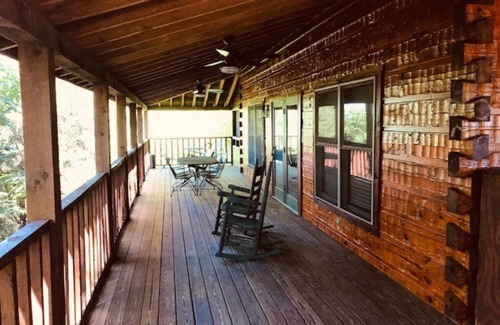 Dandridge Cabin | Amazing Mtn views close to all Smoky Mtn Attractions/Dollywood!