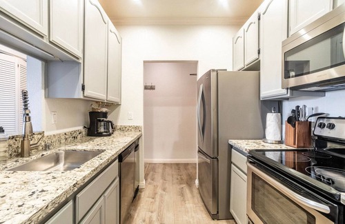 Newark Apartment | Amazing Newark 2BR w/Balcony & A/C, near Farmers Market, by Blueground