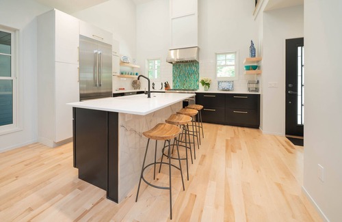 Saugatuck House | AMAZING NEWER HOME WITH LAKE VIEWS, steps away from shops and restaurants.