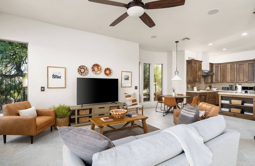 Mirabel Village House | Amazing Oasis w/Stunning Views & Private Hot Tub in Scottsdale, AZ!