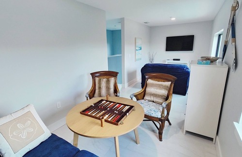 Indian Rocks Beach House | Amazing Oceanview Beach Mansion Private Warm Pool Sunset Rooftop, Trail to Beach
